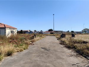 1.9 ha Land available in Katlehong