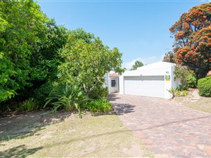 3 Bed House in Lower Robberg