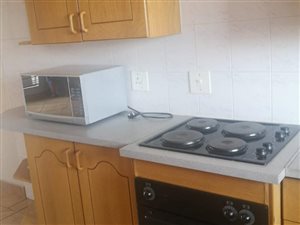 2 Bed Apartment in Vanderbijlpark SW5