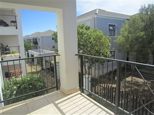 2 Bed Apartment in Somerset Ridge