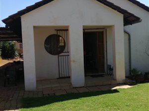 3 Bed House in Lindo Park