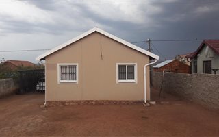 2 Bedroom House in Odinburg Gardens