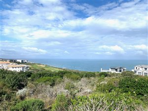 1000 m² Land available in Pinnacle Point Golf Estate