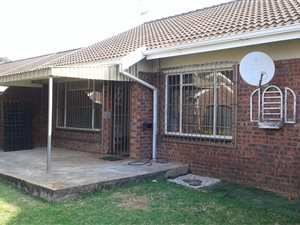 2 Bed Townhouse in Lincoln Meade