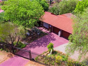 4 Bedroom House in Mulbarton