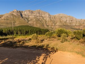 798 m² Land available in La Pastorale