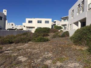 458 m² Land available in Paradise Beach