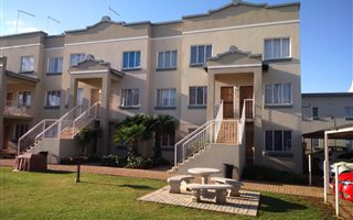 2 Bedroom Apartment in Kanoniers Park