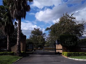 2 Bed Duplex in La Colline