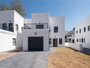 3 Bed House in Kylemore