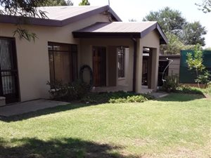 4 Bed House in Elandia