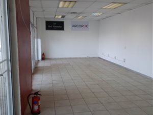 272 m² Retail Space in Hatfield
