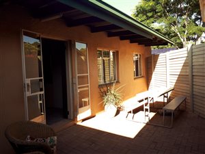 1 Bed Garden Cottage in Moregloed