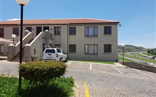 2 Bedroom Townhouse in Meyersdal