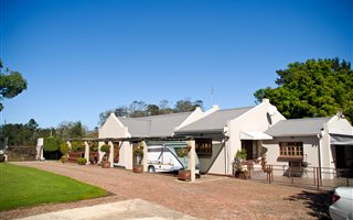 2.9 ha Farm in Wilderness Heights
