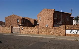 3 Bedroom Townhouse in La Rochelle