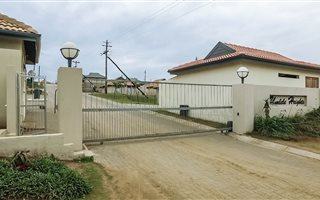 2 Bedroom Apartment in Kidds Beach