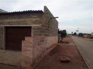 2 Bed House in Lakeside