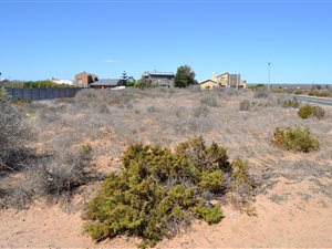 988 m² Land available in Lamberts Bay