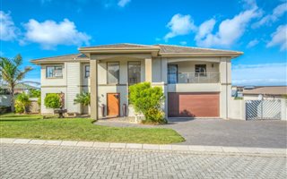 4 Bedroom House in Lovemore Heights