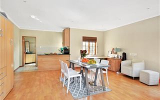 1 Bedroom Garden Cottage in Woodmead