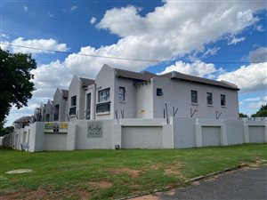 3 Bed Duplex in Glenhazel