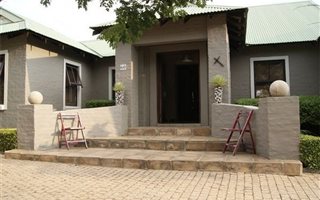 3 Bedroom House in Kosmos