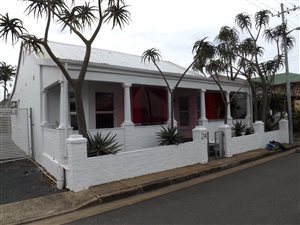 140 m² Commercial space in Windermere