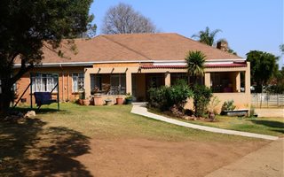 4 Bedroom House in Cheltondale