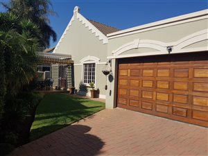 3 Bed Cluster in Rietvalleirand