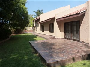 4 Bed House in Edenglen
