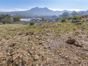 1050 m² Land available in Rome Glen