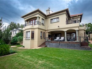 5 Bed House in Woodhill