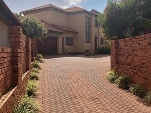 3 Bed House in Faerie Glen