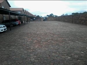 2 Bed Flat in Duvha Park
