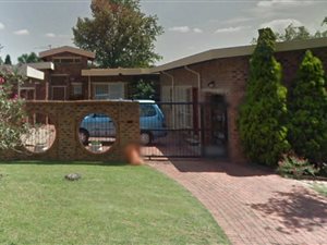 3 Bed House in Sunward Park