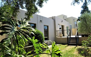 2 Bedroom Cluster in Lonehill