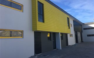 130 m² Industrial space in Fairview