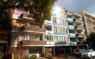 1 Bedroom Apartment in Yeoville