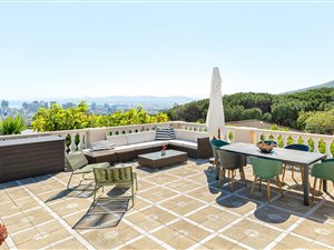 4 Bed House in Higgovale