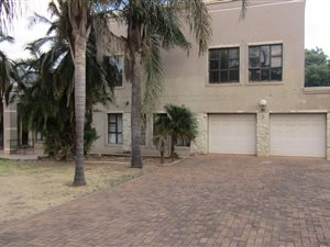 5 Bed House in Hazel Park