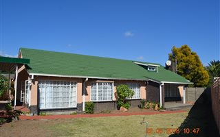 4 Bedroom House in Elspark