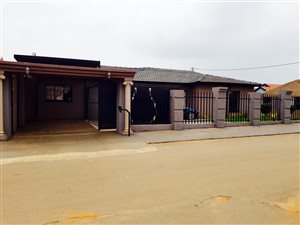 4 Bed House in Vosloorus