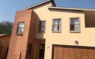 3 Bedroom Duplex in Alberante