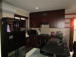 3 Bed House in Arundo Estate