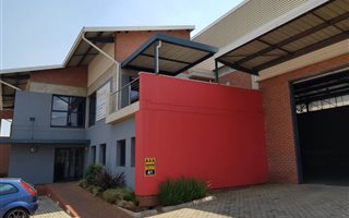 694 m² Industrial space in Jet Park