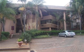200 m² Commercial space in Fairview