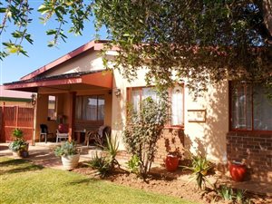 4 Bed House in Jan Niemand Park