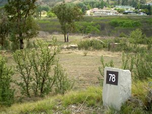 700 m² Land available in Clarens