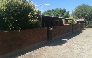 2 Bedroom House in Mooinooi